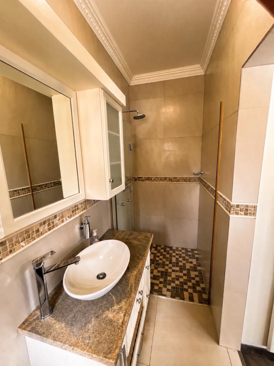 6 Bedroom Property for Sale in Monte Christo Western Cape